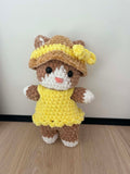 Chat avec robe