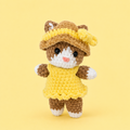 Chat avec robe